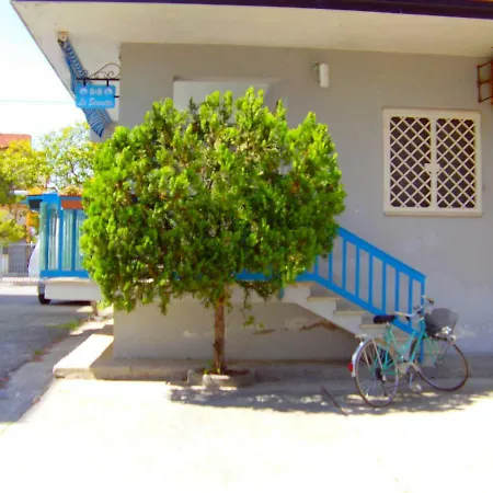 La Sirenetta فندق مبيت وإفطار مارينا دي سكيافوني