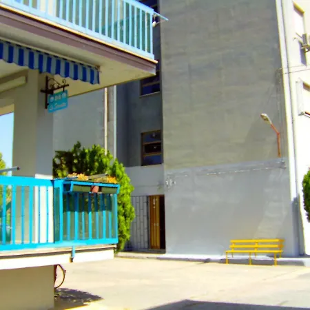 فندق مبيت وإفطار La Sirenetta مارينا دي سكيافوني
